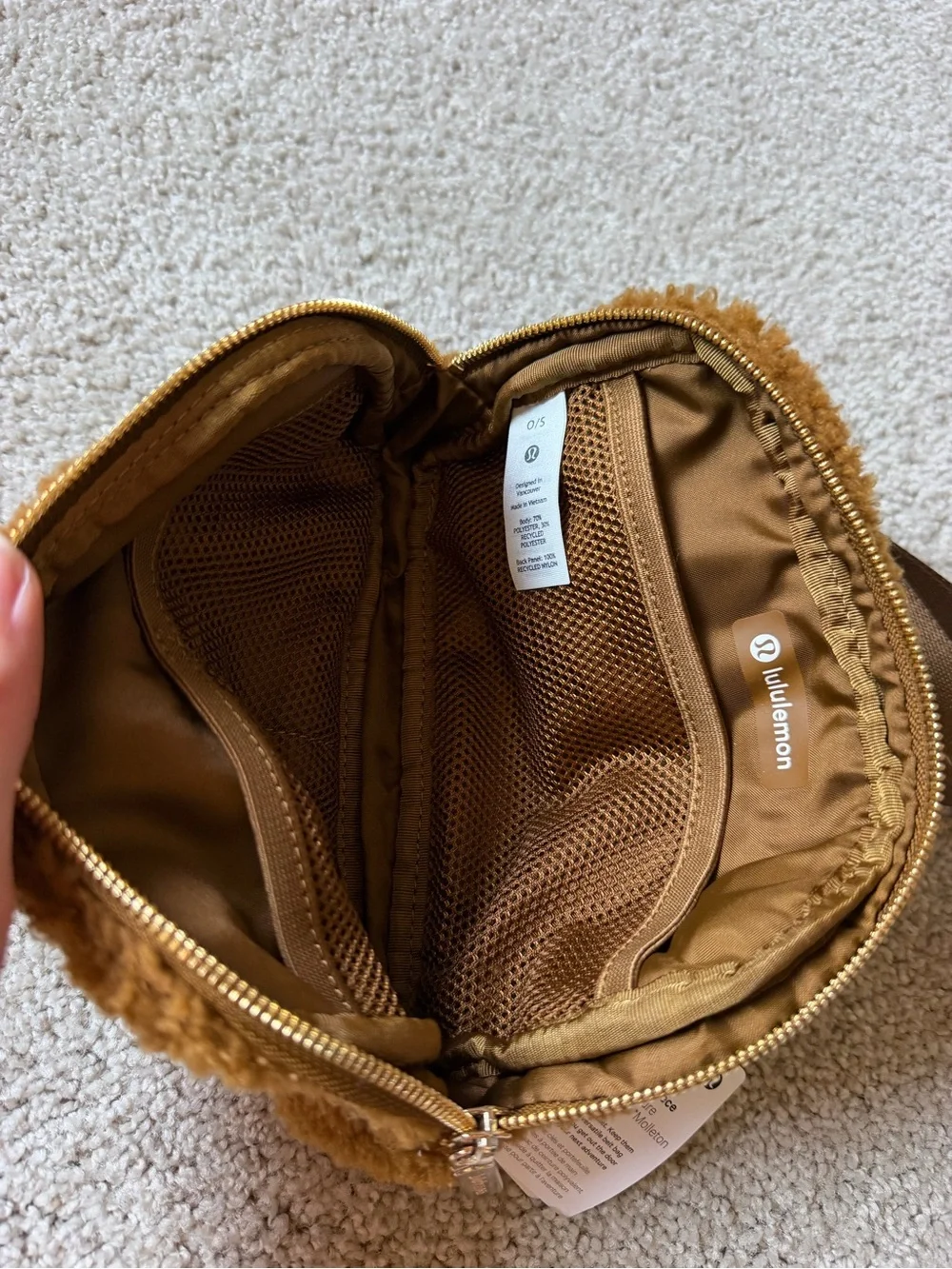 Lululemon Everywhere Belt Bag Fleece NWT